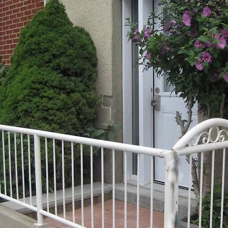 Dovercourt Village Mews Toronto Bagian luar foto