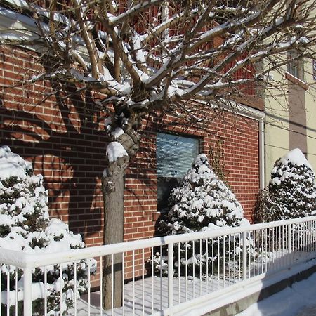 Dovercourt Village Mews Toronto Bagian luar foto