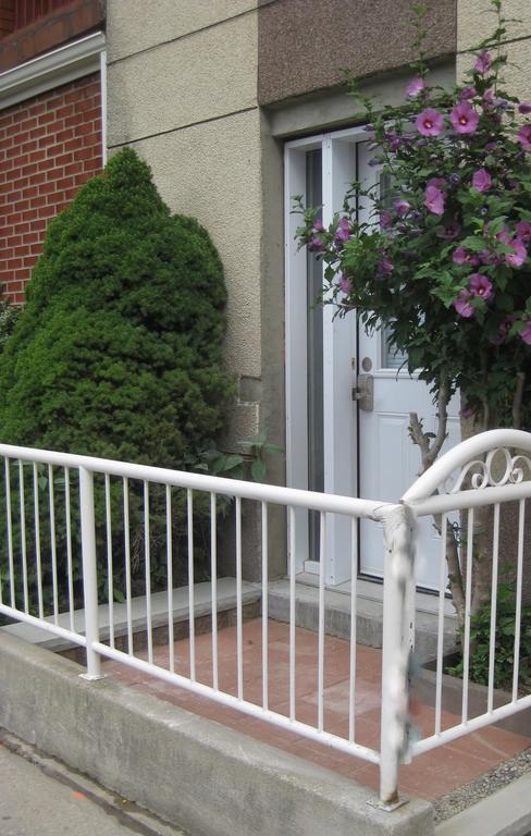 Dovercourt Village Mews Toronto Bagian luar foto