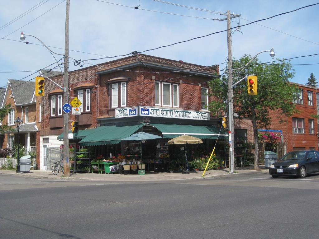 Dovercourt Village Mews Toronto Bagian luar foto